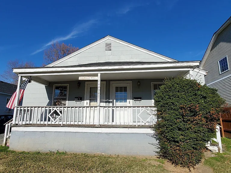 4404 Trinity Ave — Photo 1