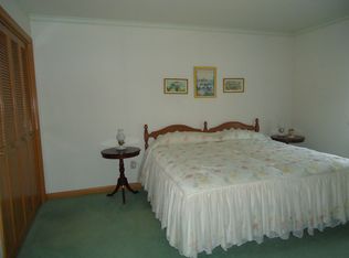 825 Shady Lane Rd, Clarks Summit, PA 18411