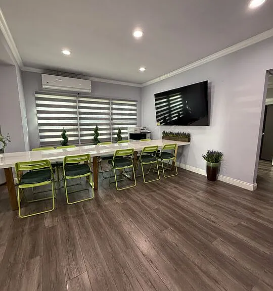 741 Crenshaw Blvd — Photo 9