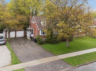 26 Ancona St, Toronto, ON M2R 2H2