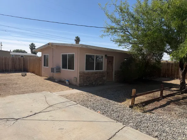 6380 Palm View Ave, Twentynine Palms, CA 92277