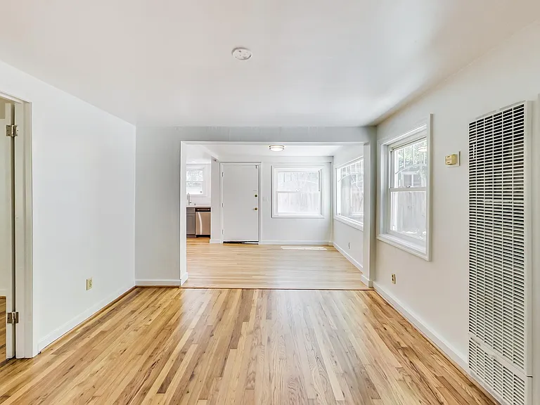 816 Peninsula Ave #B — Photo 8