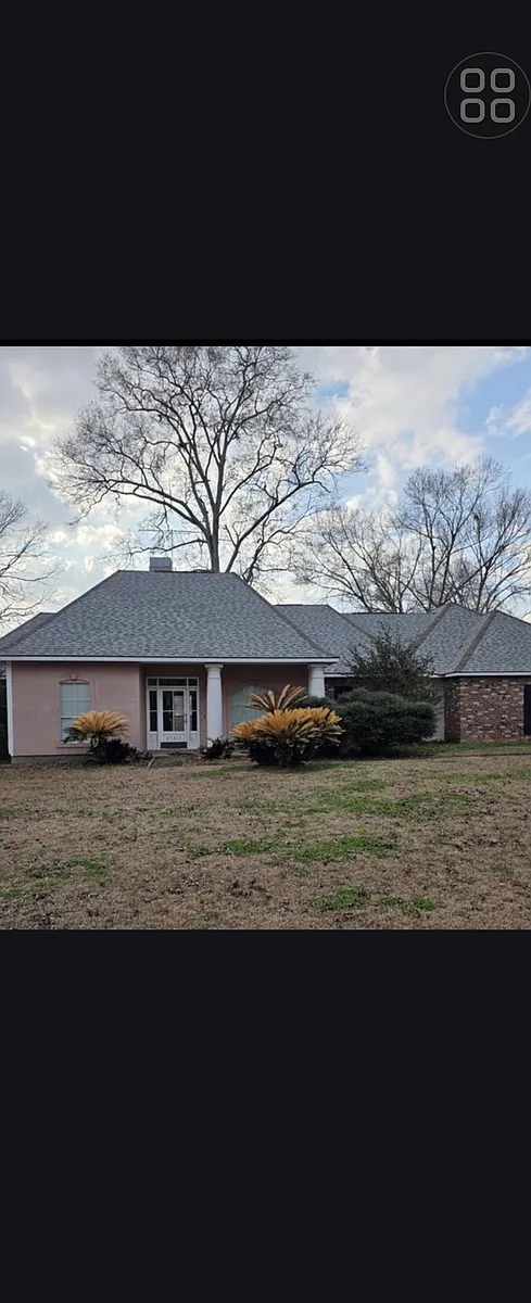 Building Photo - 25315 Dennis Ct