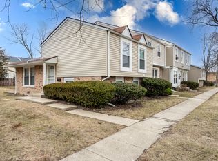 1101 Williamsburg Rd, Country Club Hills, IL 60478