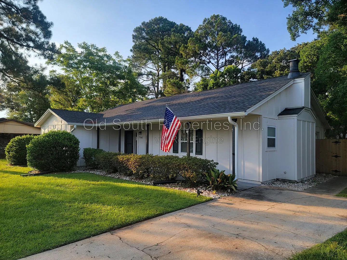 3 bed, 2.0 bath, 1552 sqft, $1,750 — Photo 3