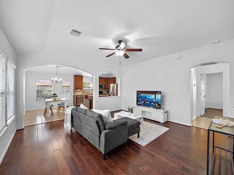 11411 Edmond Thorpe Ln — Photo 11