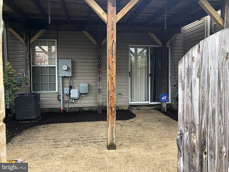 2306 Cold Meadow Way — Photo 5