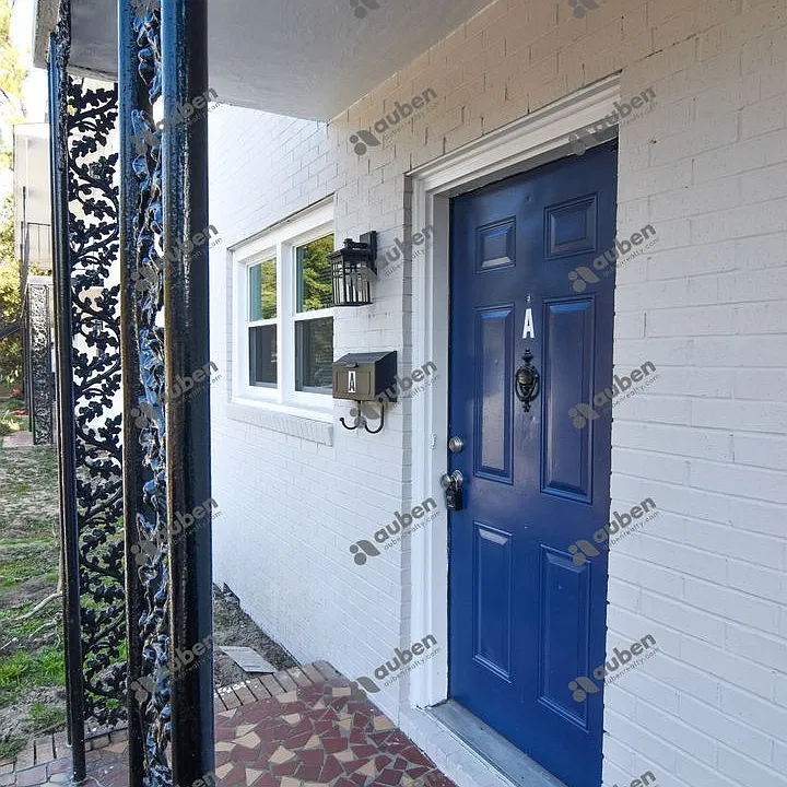 1600 Johns Rd