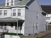 827 E Sunbury St photo 1