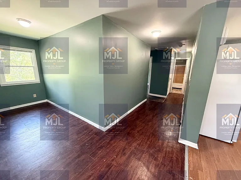 708 N Willow Ave — Photo 9