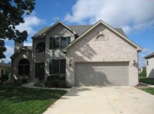 638 Ridgewood Dr, Antioch, IL 60002