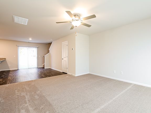 3rd image of 4069 Reinfield Dr