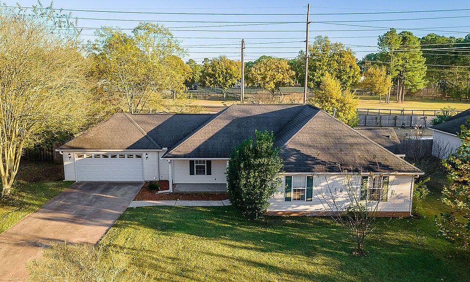 1st image of 234 Harrow Cir