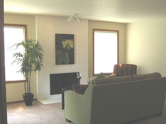Living room 2