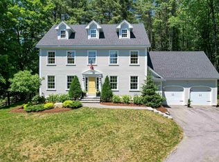 14 Manchester Rd, Amherst, NH 03031