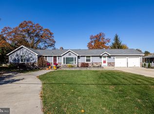 28 Summit Ave, Berlin, NJ 08009