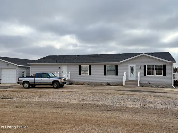 680 5th Ave NW, Beach, ND 58621