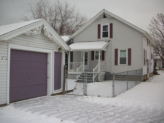 2nd image of 1398 Lakeview Ave