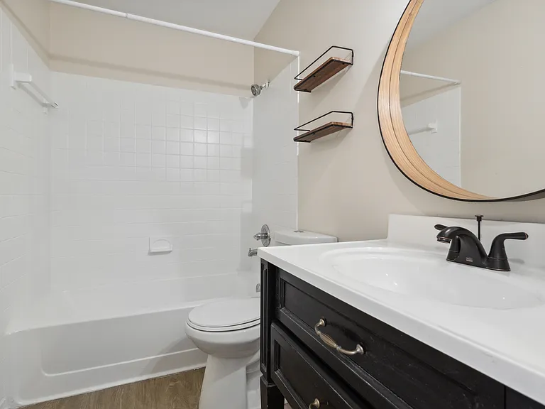 803 Chalk Ct — Photo 9