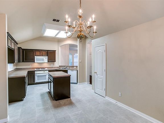 4th image of 407 Paint Rock Ct