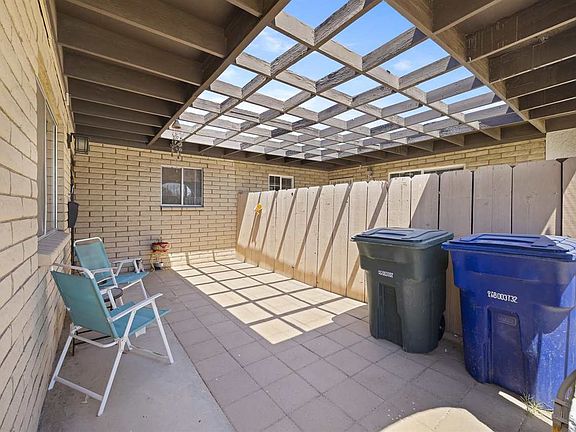 5th image of 2106 S 11th Ave