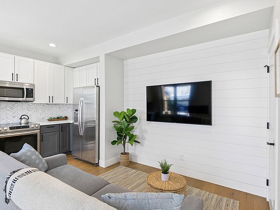 2nd image of 3221 W 19th Ave Unit 3