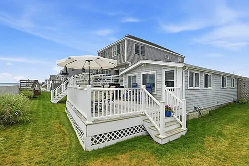 63 Ocean Rd N Photo 1