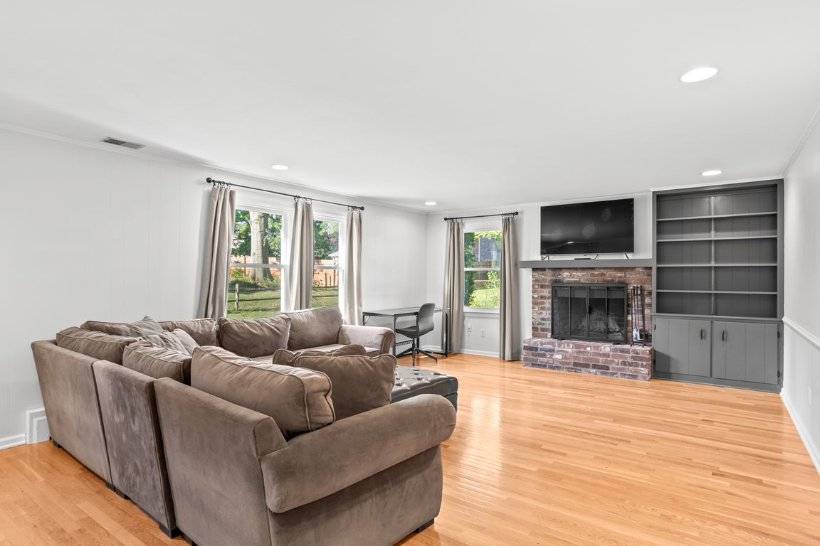 next background image