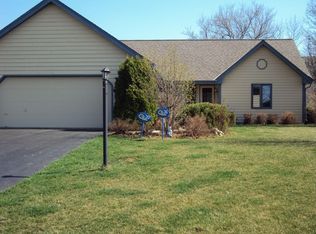 W168N10246 Bittersweet Trl, Germantown, WI 53022