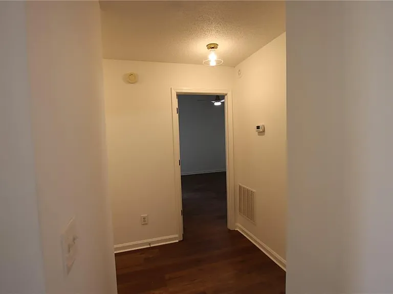 2256 Dresden Grn NW — Photo 13