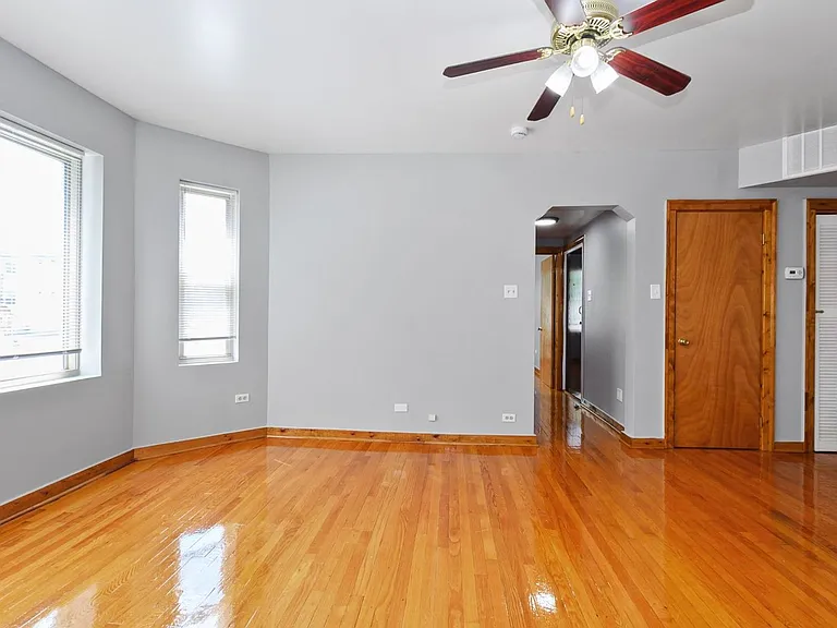 4736-4742 W 65th Mobility Zone — Photo 16