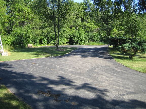 u/shaped drive 2 car wide