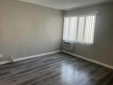 1734 Workman St #101 — Photo 3