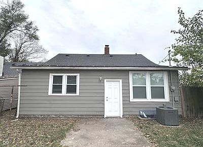 4th image of 1049 S Sheffield Ave