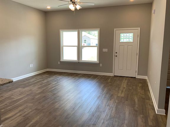 5th image of 3103 Pinot Way