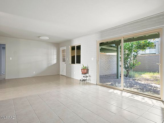2nd image of 7060 E Calle Del Sol