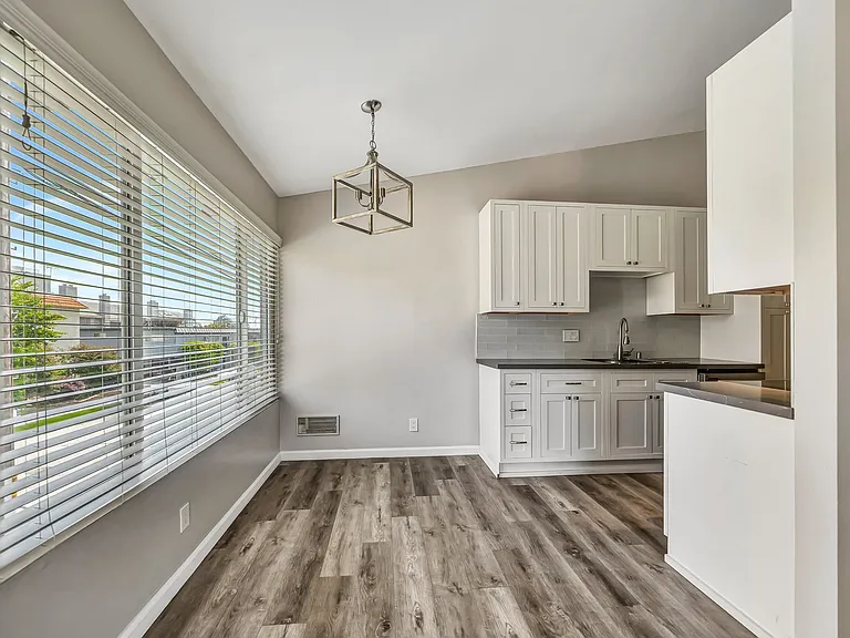 1751 Colby Ave #4 — Photo 9