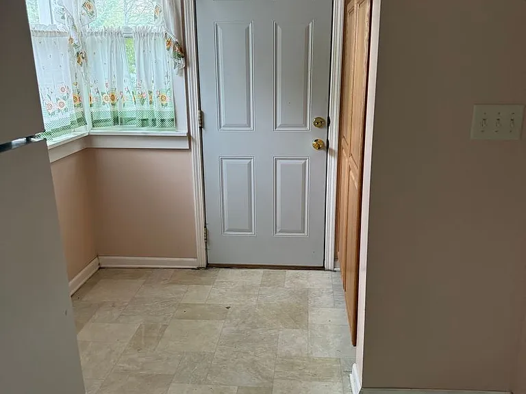 2114 S Spring St — Photo 11
