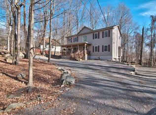 1046 Wildwood Cts, Lake Ariel, PA