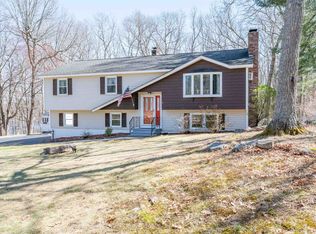 7 Dattillo Rd, Derry, NH 03038