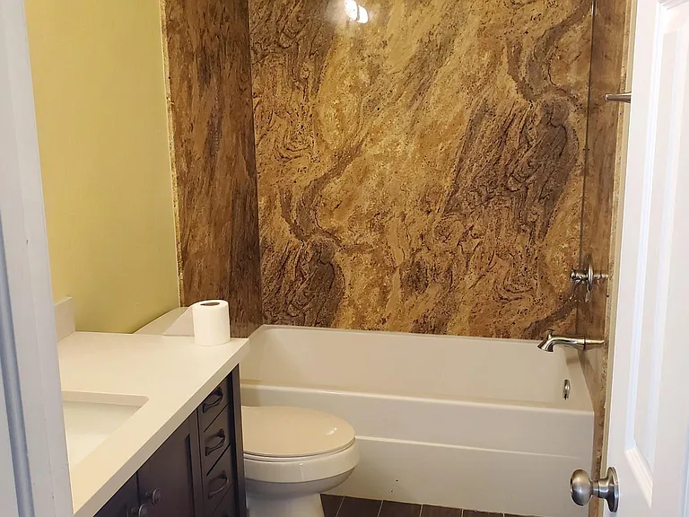 126 W Honolulu St — Photo 4