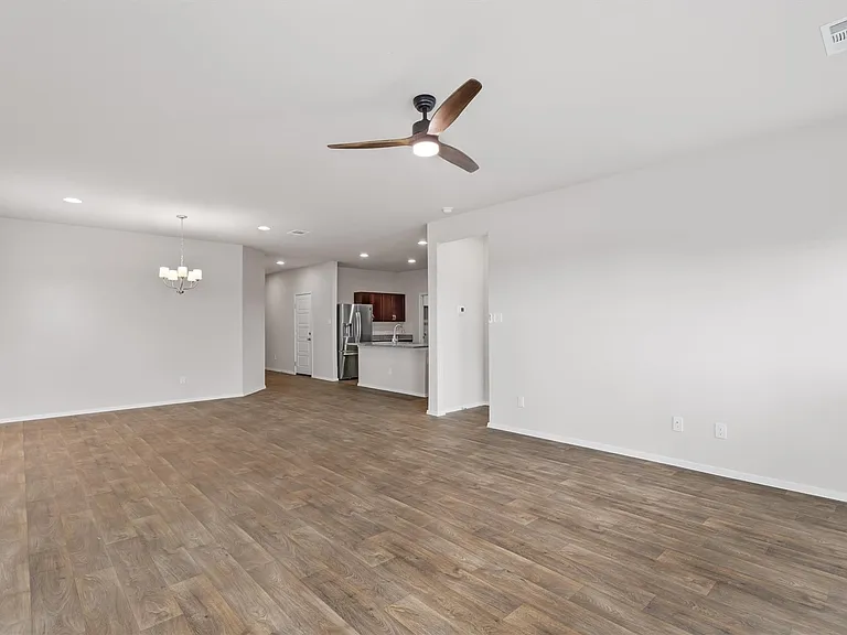 110 Keltic Dr — Photo 8