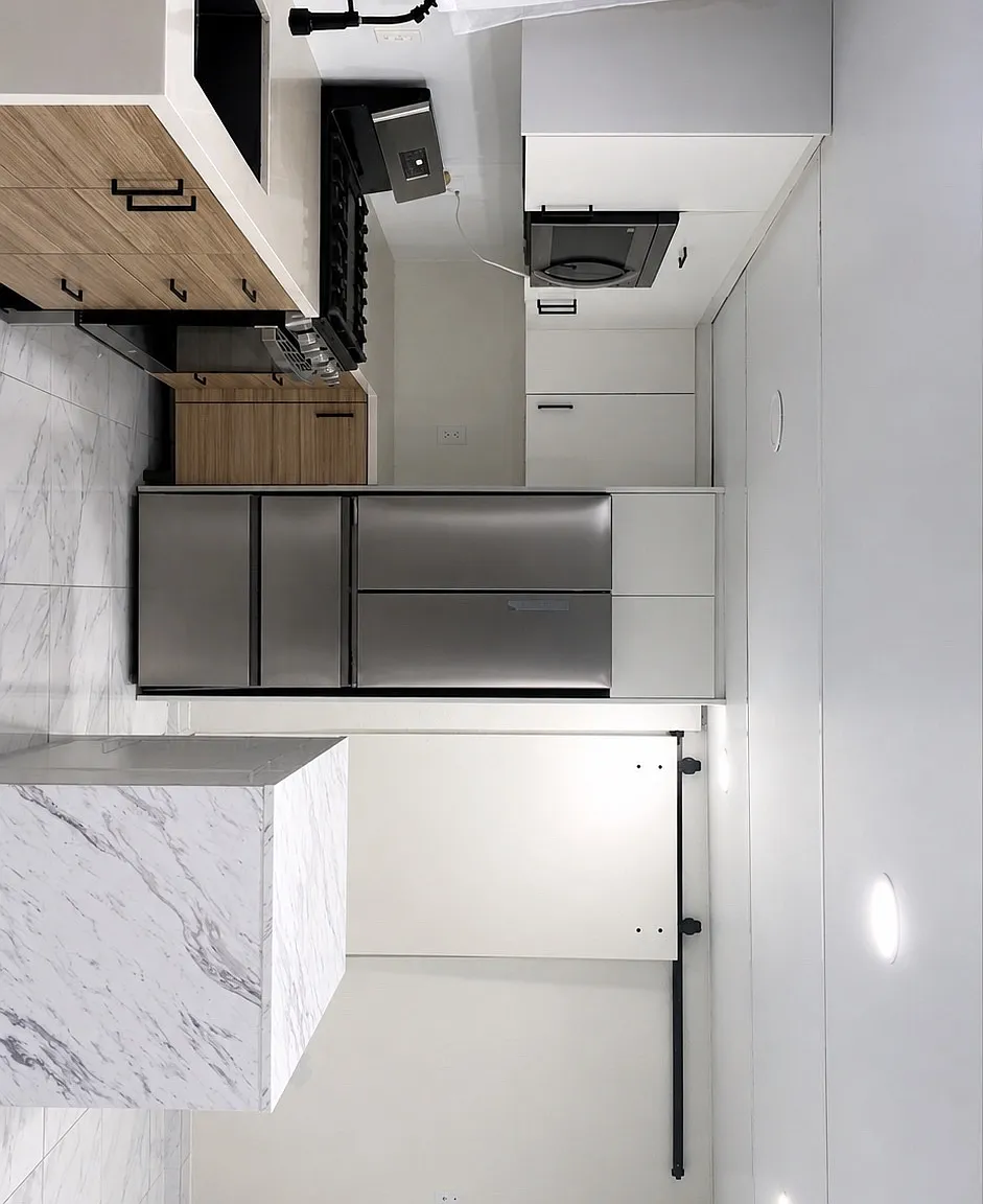 1 bed, $2,000 — Photo 1