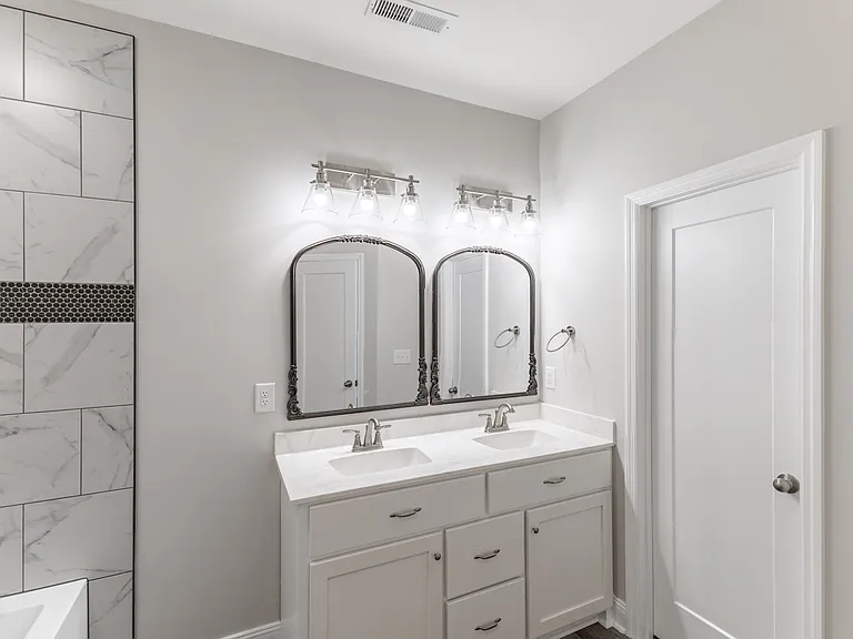 117 James Bowie Dr — Photo 18
