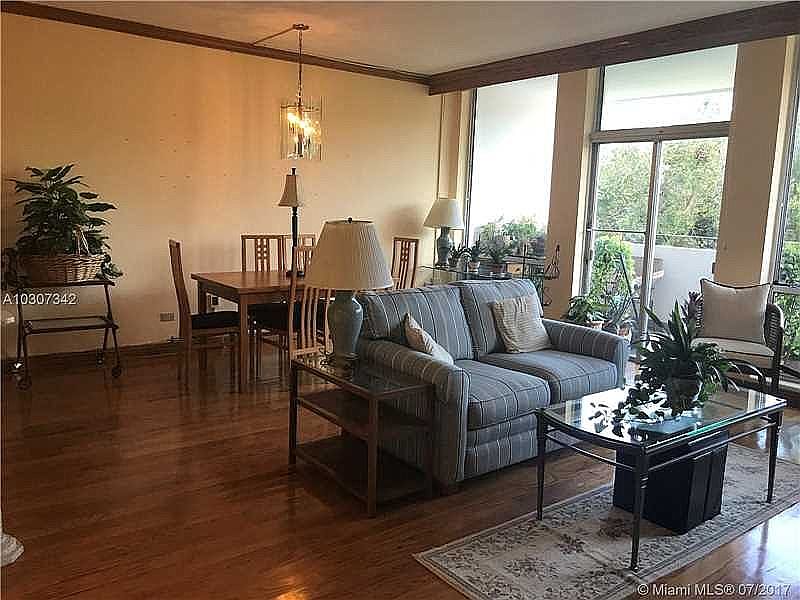 1st image of 700 Biltmore Way APT 309