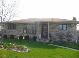 27097 Milton Ave, Warren, MI 48092