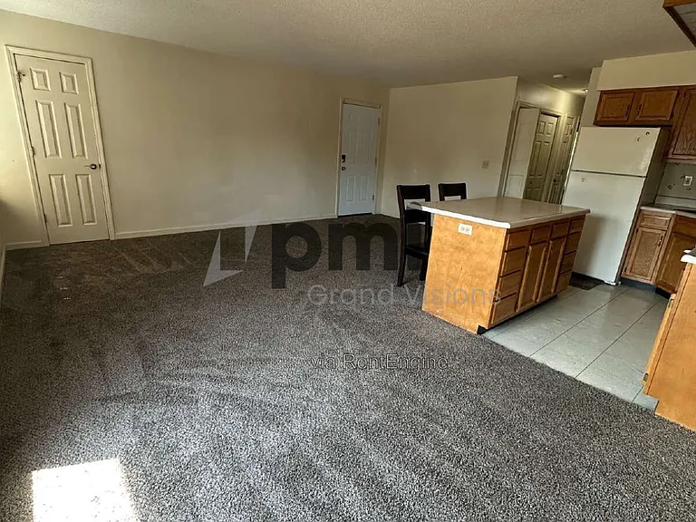 1306 Arthur Ave #12 — Photo 14