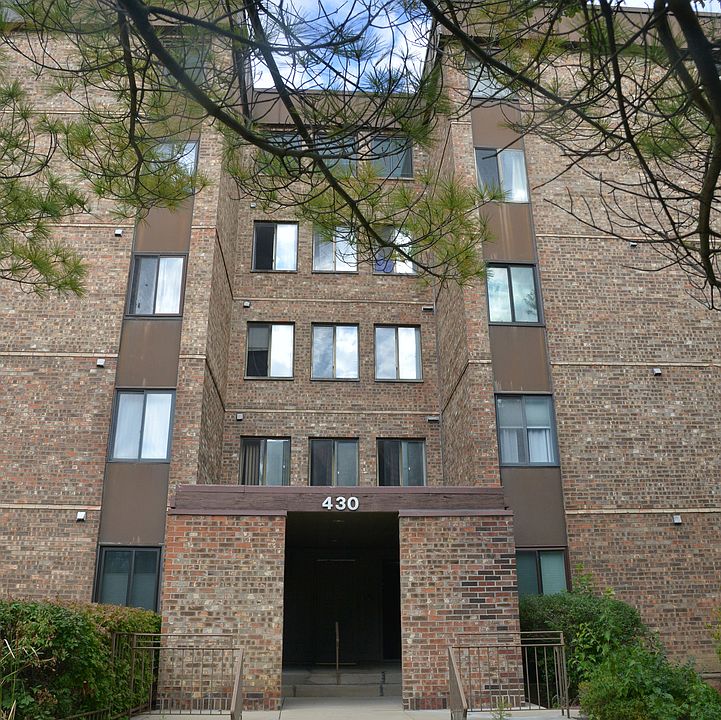 1st image of 430 Walnut Creek Ln Unit 2401