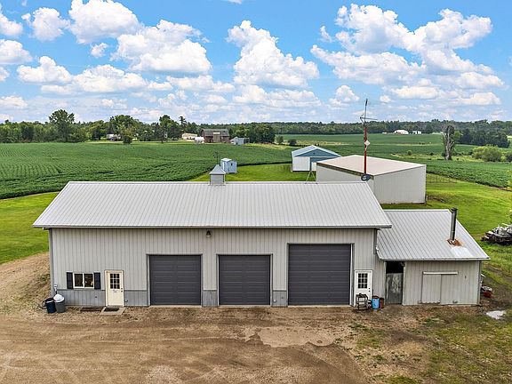 2nd image of 2312 Becker Trl