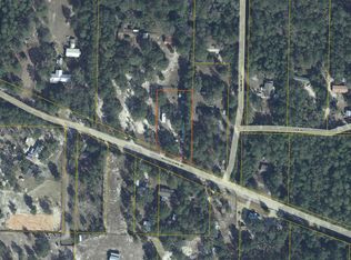 460 Woodlawn Rd, Freeport, FL 32439